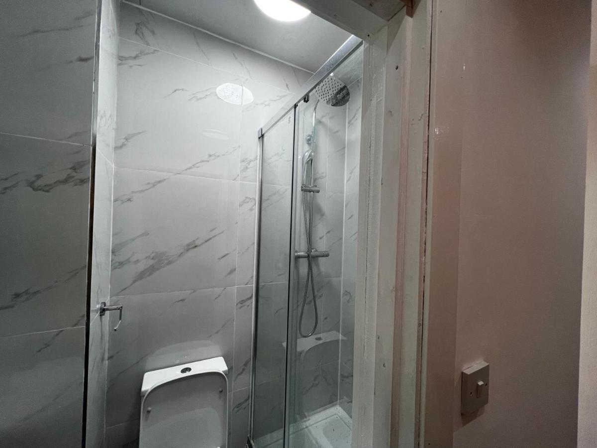 Good Priced Double Rooms In Sherperds Bush London Exteriör bild