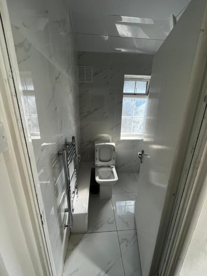 Good Priced Double Rooms In Sherperds Bush London Exteriör bild