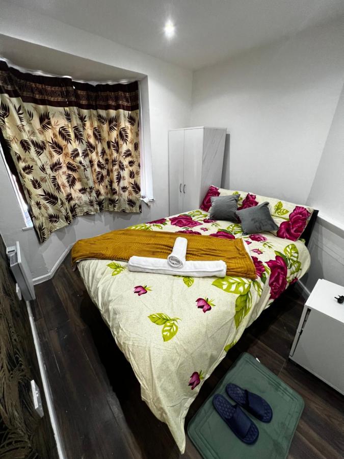 Good Priced Double Rooms In Sherperds Bush London Exteriör bild