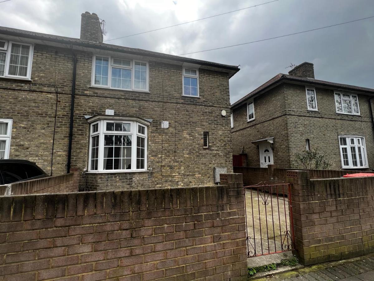 Good Priced Double Rooms In Sherperds Bush London Exteriör bild