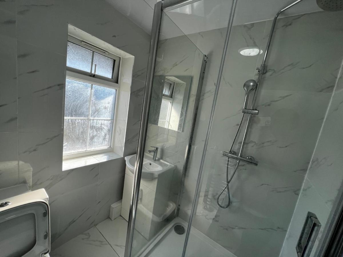 Good Priced Double Rooms In Sherperds Bush London Exteriör bild