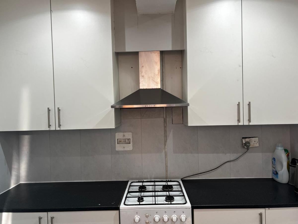 Good Priced Double Rooms In Sherperds Bush London Exteriör bild